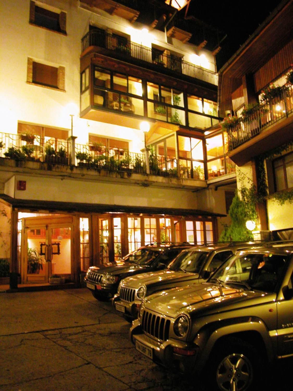 Hosteria Catalana Bossòst Exterior photo